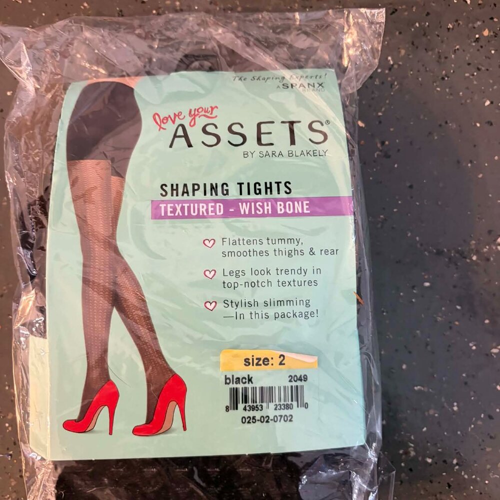 SPANX Love your Assets Sara Blake Textured Shaping Tights Size 2 125-155lbs NWT